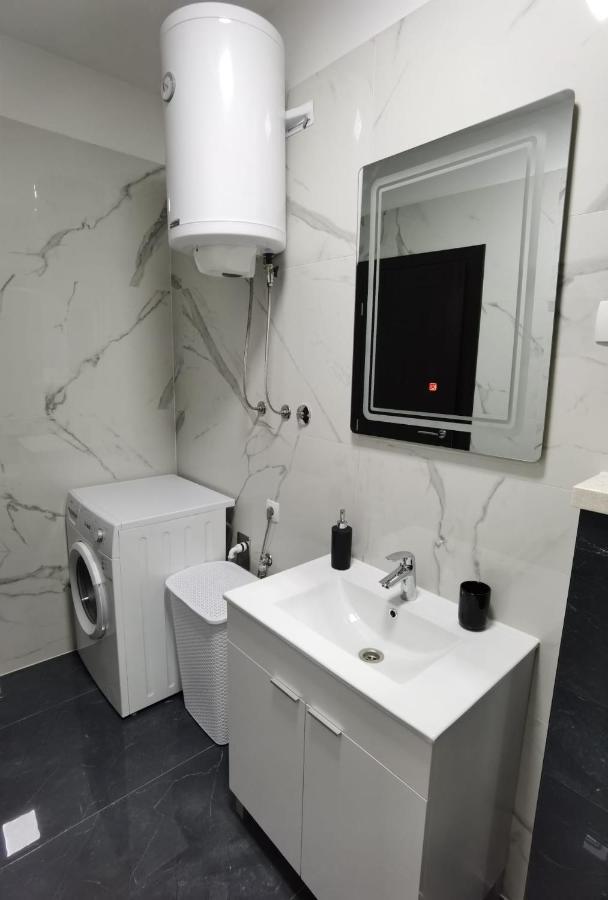 Apartman Lu Jesenice  Εξωτερικό φωτογραφία