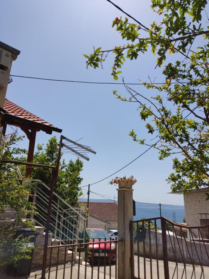 Apartman Lu Jesenice  Εξωτερικό φωτογραφία